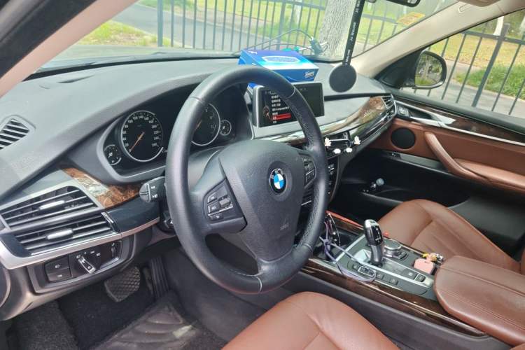 Used BMW X5 2015 xDrive28i Steering Wheel