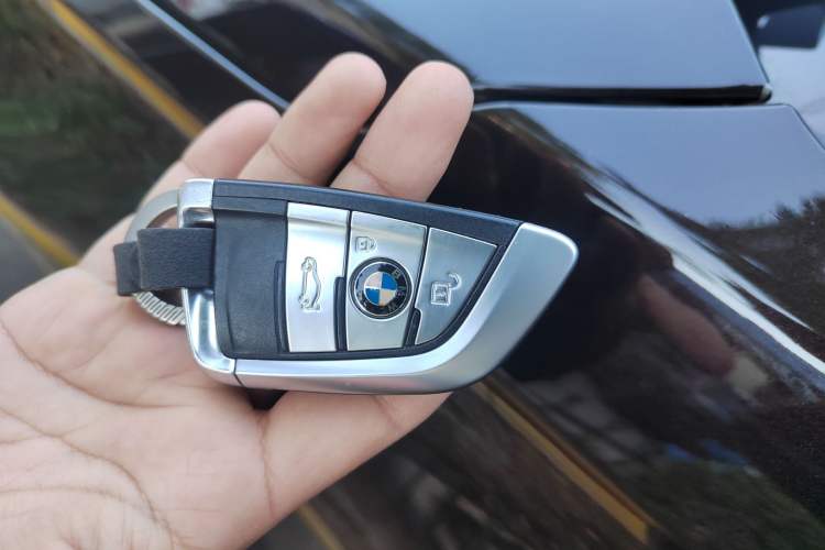 Used BMW X5 2015 xDrive28i Vehicle Key