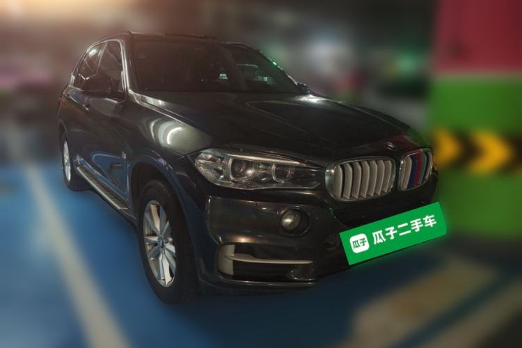 Used BMW X5 2015 xDrive28i Front Right 45 Deg