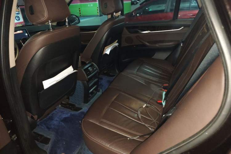 Used BMW X5 2015 xDrive28i Left Rear Seat