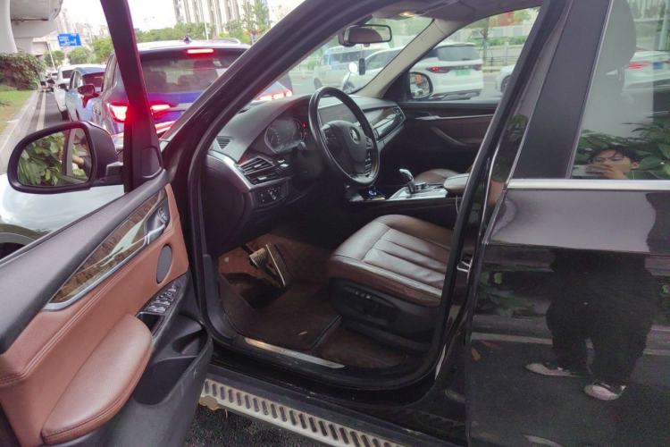 Used BMW X5 2015 xDrive28i Driver Seat