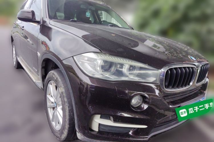 Used BMW X5 2015 xDrive28i Front Right 45 Deg