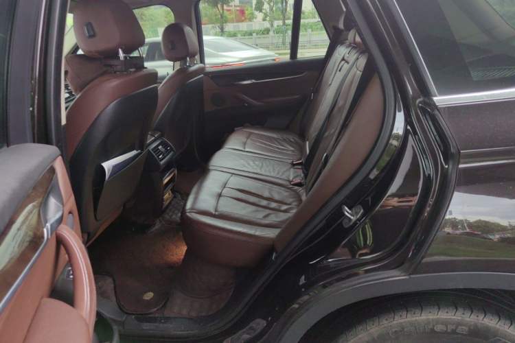 Used BMW X5 2015 xDrive28i Left Rear Seat