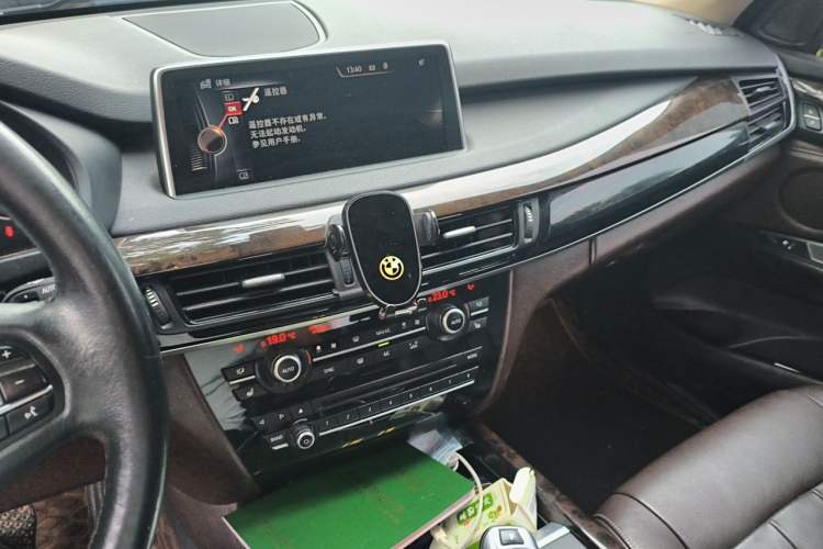 Used BMW X5 2015 xDrive28i Audio And AC Panel