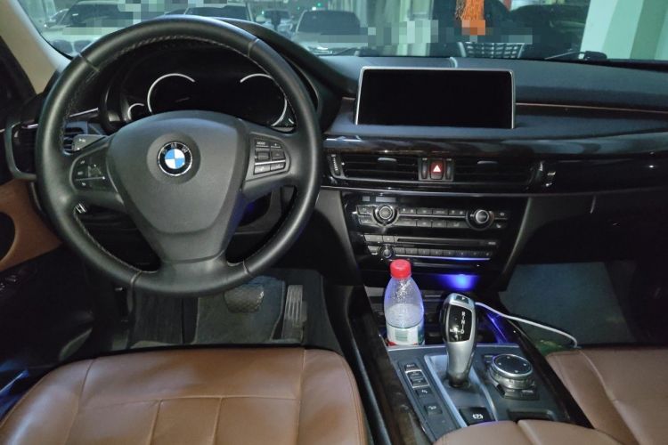 Used BMW X5 2015 xDrive28i Center Console