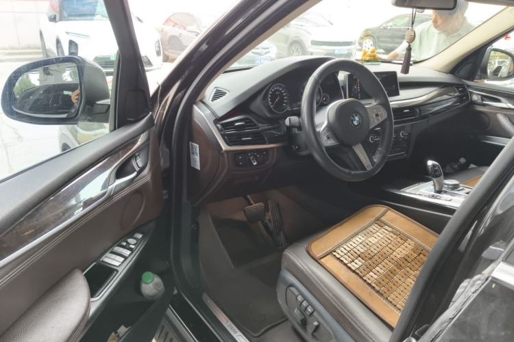 Used BMW X5 2015 xDrive28i Driver Seat