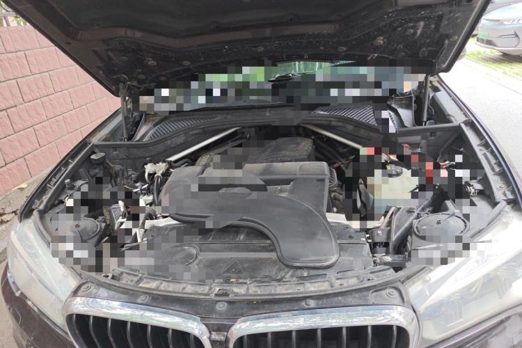 Used BMW X5 2015 xDrive28i Engine Bay