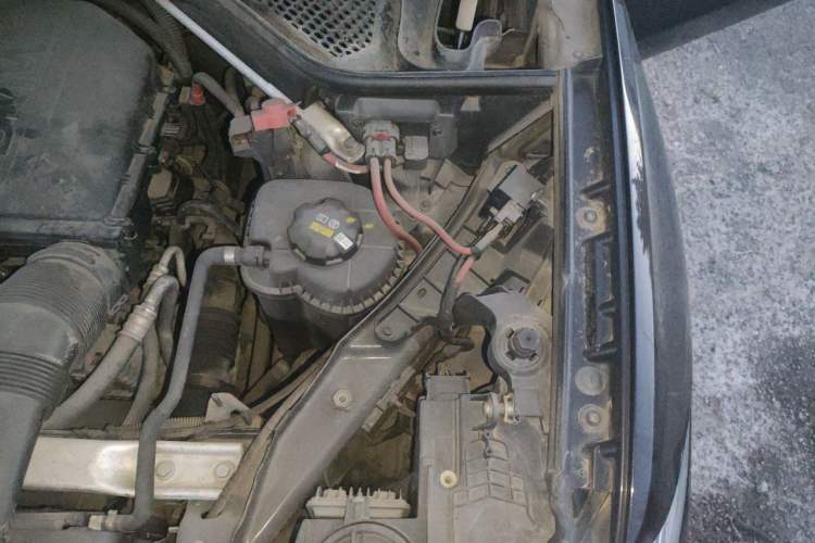 Used BMW X5 2015 xDrive35i China Limited Edition Engine Bay Left