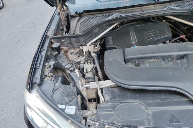 Used BMW X5 2015 xDrive28i Engine Bay Right