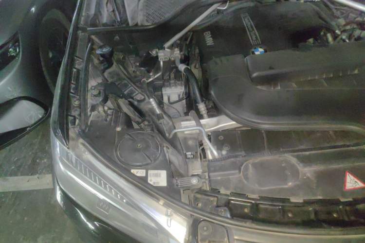 Used BMW X5 2015 xDrive28i Engine Bay Right