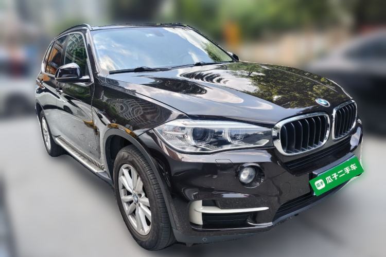 Used BMW X5 2015 xDrive28i Front Right 45 Deg