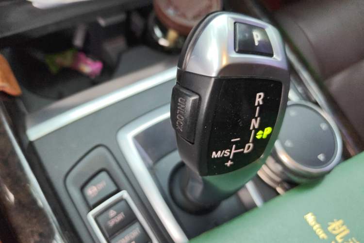 Used BMW X5 2015 xDrive28i Gear Lever