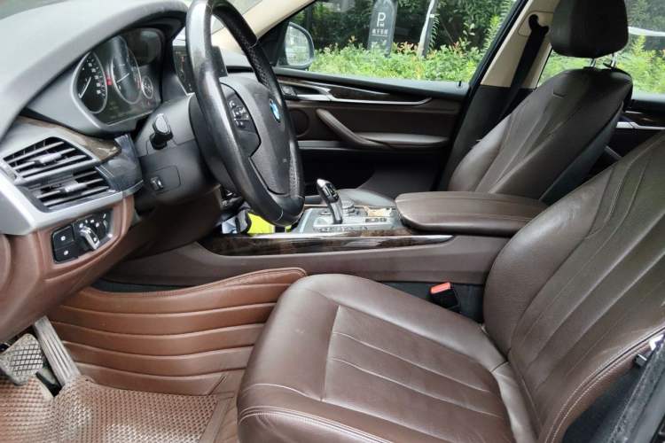 Used BMW X5 2015 xDrive28i Left Front Seat