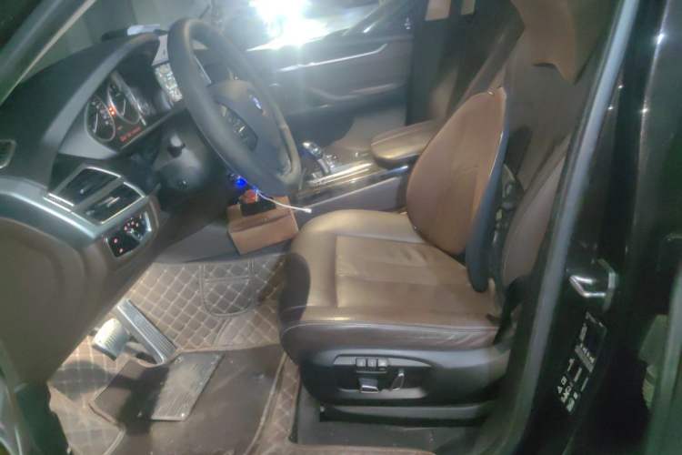 Used BMW X5 2015 xDrive28i Left Front Seat