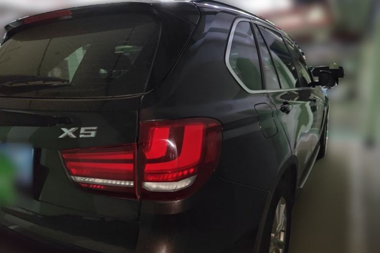 Used BMW X5 2015 xDrive28i Rear Right 45 Deg