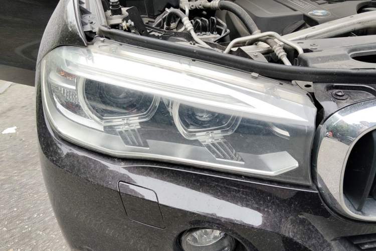 Used BMW X5 2015 xDrive28i Right Front Headlight