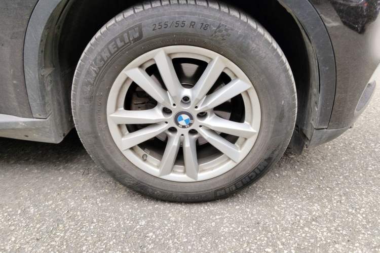 Used BMW X5 2015 xDrive28i Right Front Wheel Hub