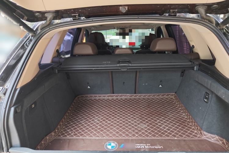 Used BMW X5 2015 xDrive28i Trunk