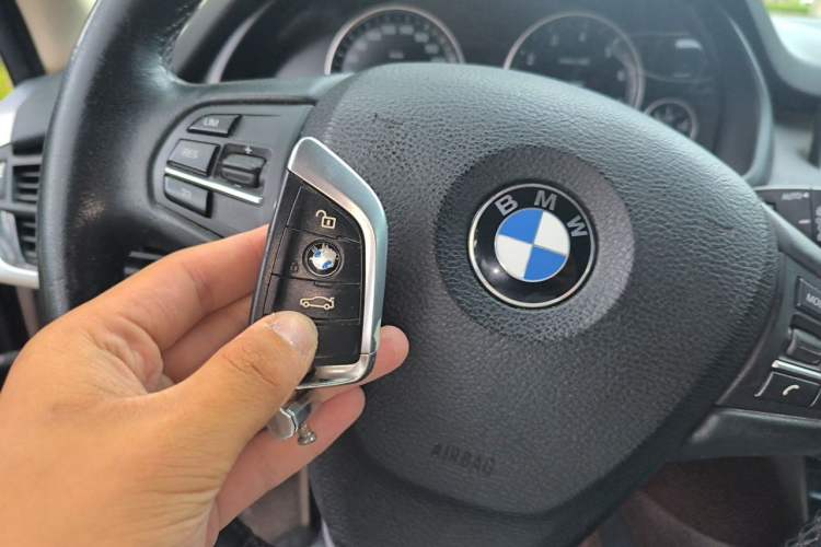 Used BMW X5 2015 xDrive28i Vehicle Key