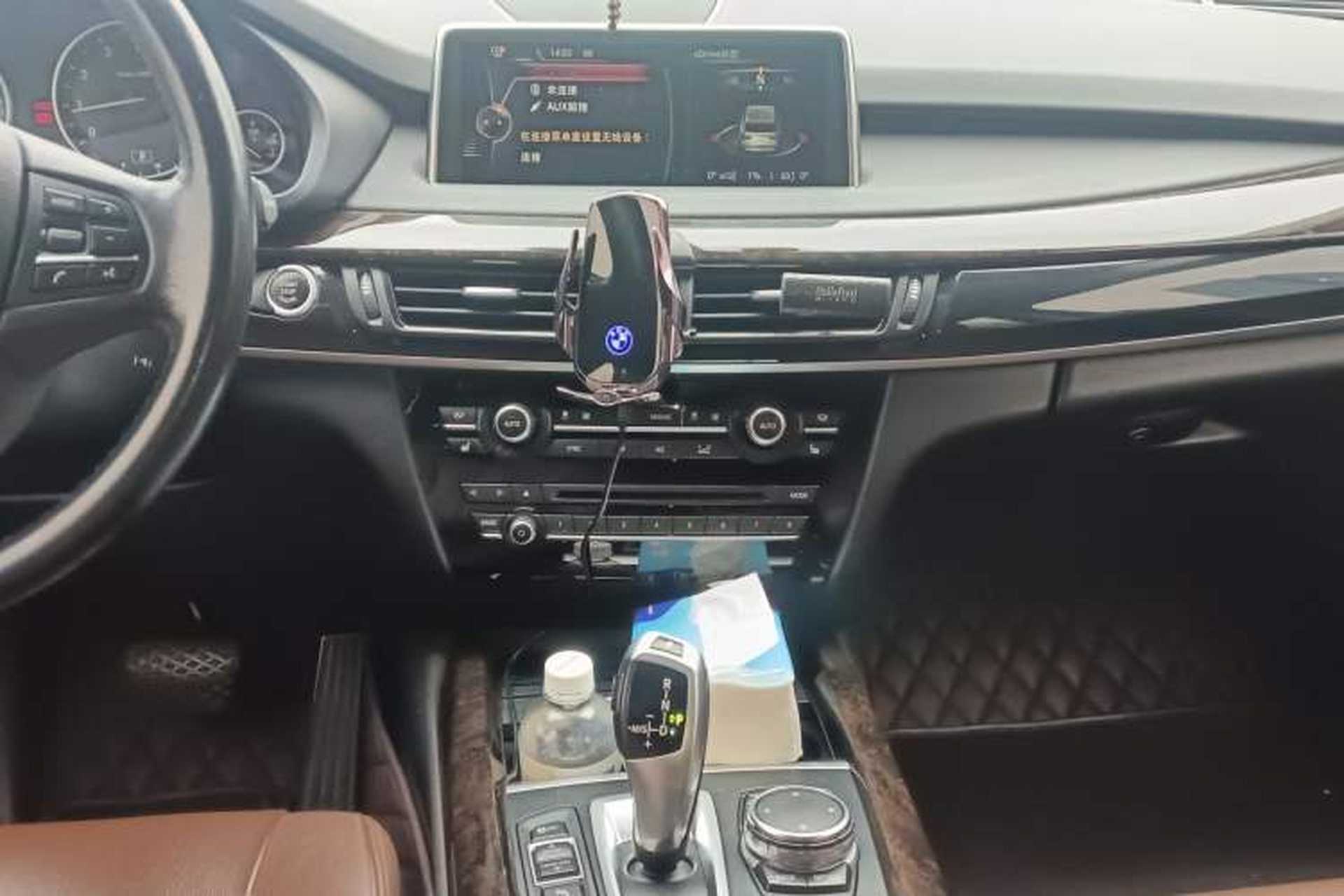 Used BMW X5 2015 xDrive28i Audio And AC Panel