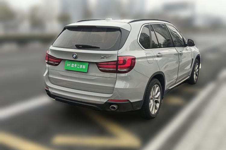 Used BMW X5 2015 xDrive28i Rear Right 45 Deg