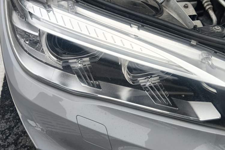 Used BMW X5 2015 xDrive28i Right Front Headlight
