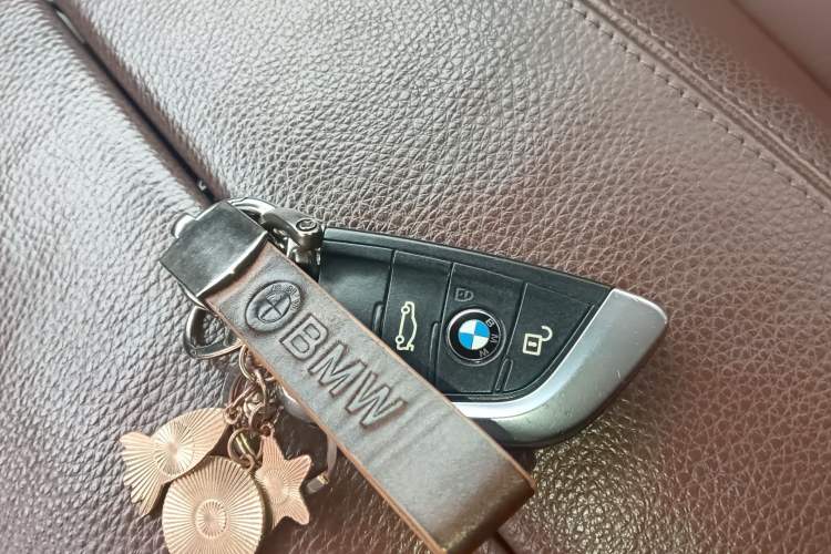 Used BMW X5 2015 xDrive28i Vehicle Key