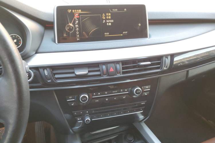 Used BMW X5 2015 xDrive35i U.S. specification Audio And AC Panel