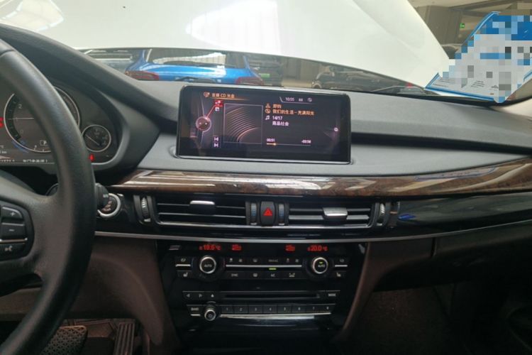 Used BMW X5 2015 xDrive28i Audio And AC Panel
