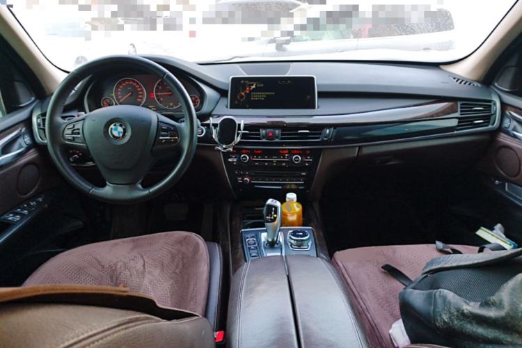 Used BMW X5 2015 xDrive28i Center Console