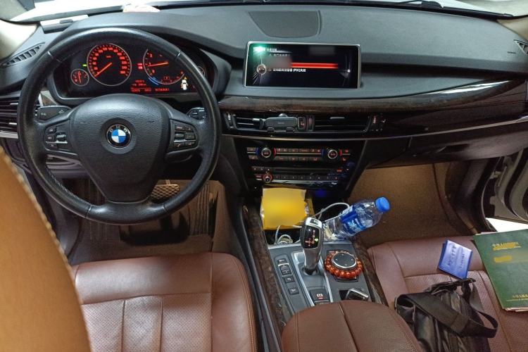 Used BMW X5 2015 xDrive28i Center Console