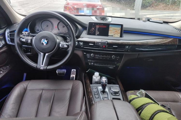 Used BMW X5 2015 xDrive28i Center Console