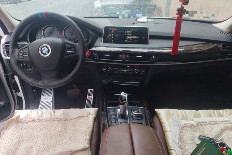 Used BMW X5 2015 xDrive28i Center Console