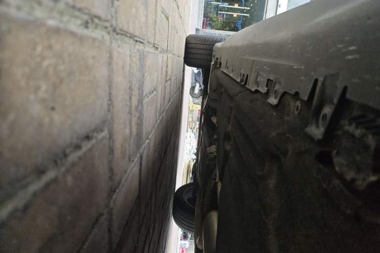 Used BMW X5 2015 xDrive28i Chassis Rear Left