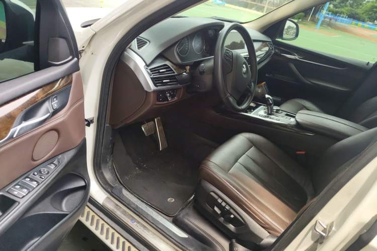 Used BMW X5 2015 xDrive28i Driver Seat