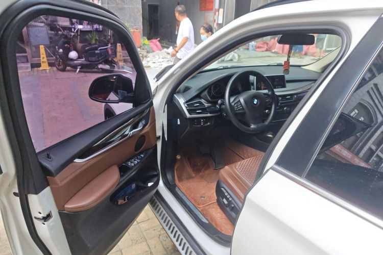Used BMW X5 2015 xDrive28i Driver Seat