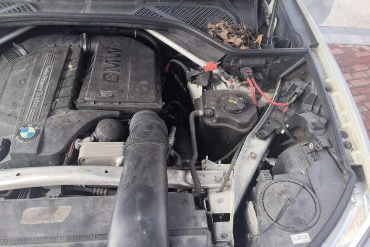 Used BMW X5  Engine Bay Left