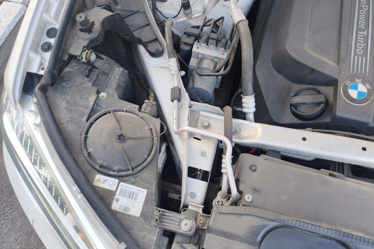 Used BMW X5  Engine Bay Right