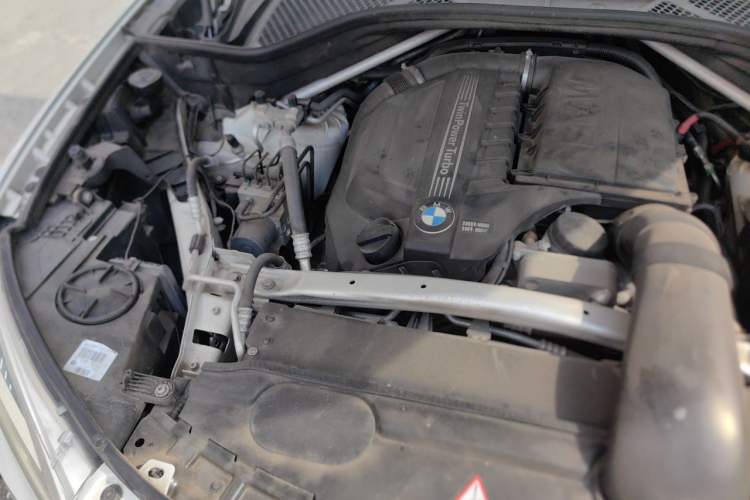 Used BMW X5  Engine Bay Right
