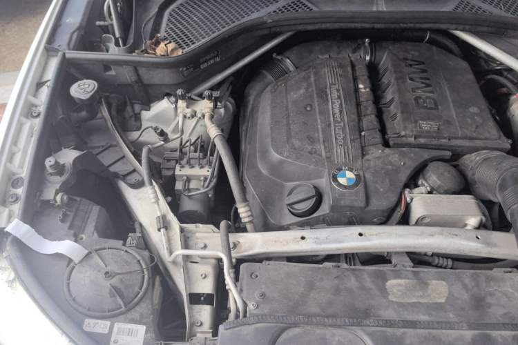 Used BMW X5  Engine Bay Right