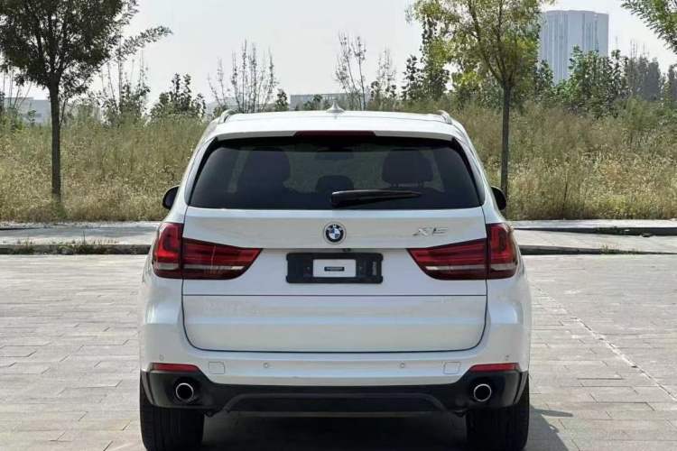 Used BMW X5 2015 xDrive28i Exterior 1