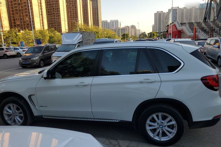 Used BMW X5 2015 xDrive35i U.S. specification Exterior 3