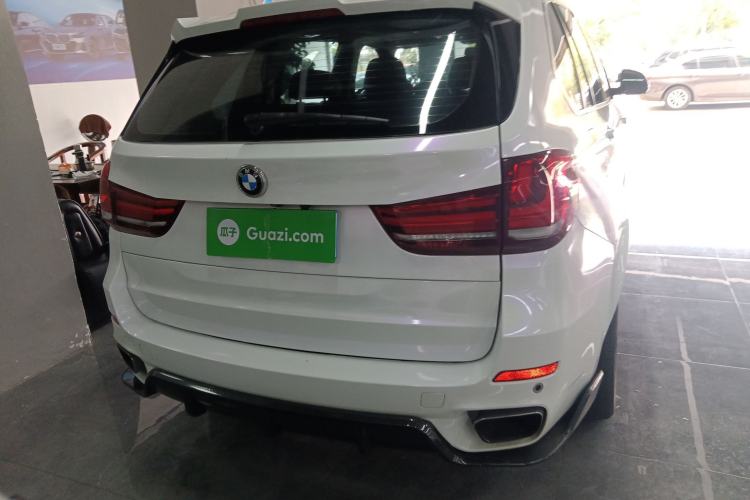 Used BMW X5 2015 xDrive35i Middle East version Exterior 4