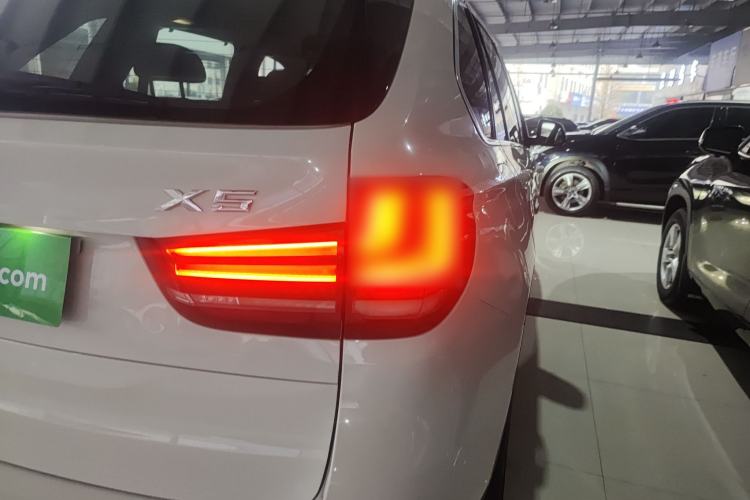 Used BMW X5 2015 xDrive35i Middle East version Exterior 6