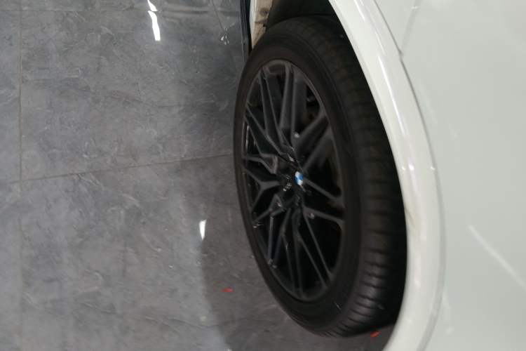 Used BMW X5 2015 xDrive35i Middle East version Exterior 8