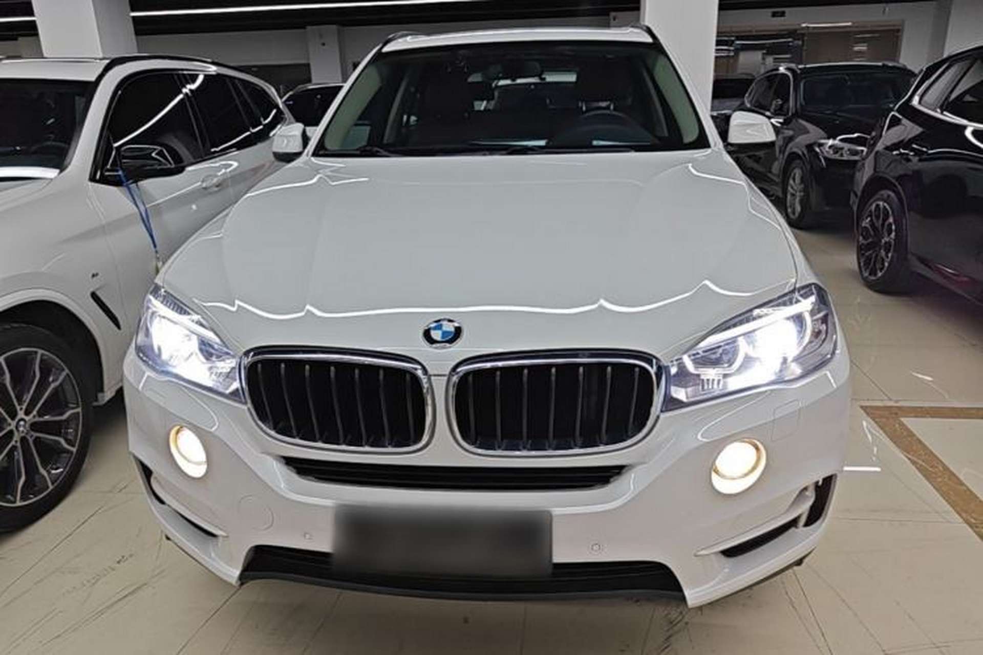 Used BMW X5 2015 xDrive28i Front