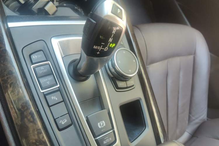 Used BMW X5 2015 xDrive28i Gear Lever