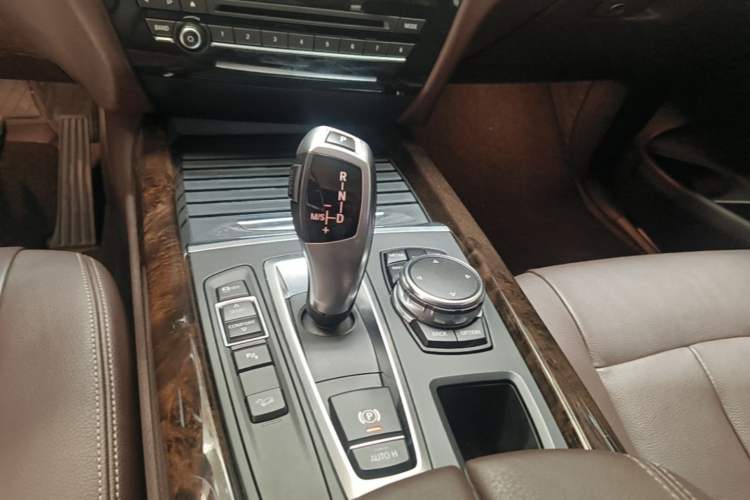 Used BMW X5 2015 xDrive28i Gear Lever
