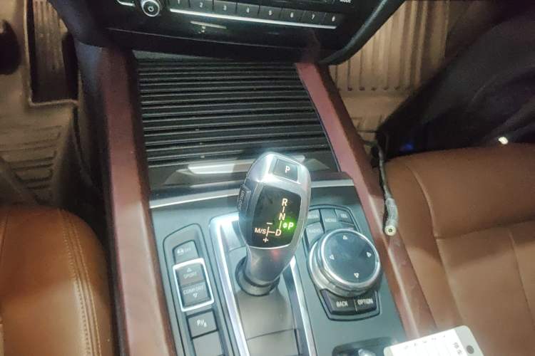 Used BMW X5 2015 xDrive35i Middle East version Gear Lever