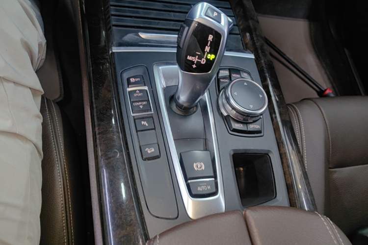 Used BMW X5 2015 xDrive28i Gear Lever